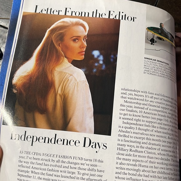 Vogue - Nov 2021 Issue- Adele cover - Picture 3 of 3
